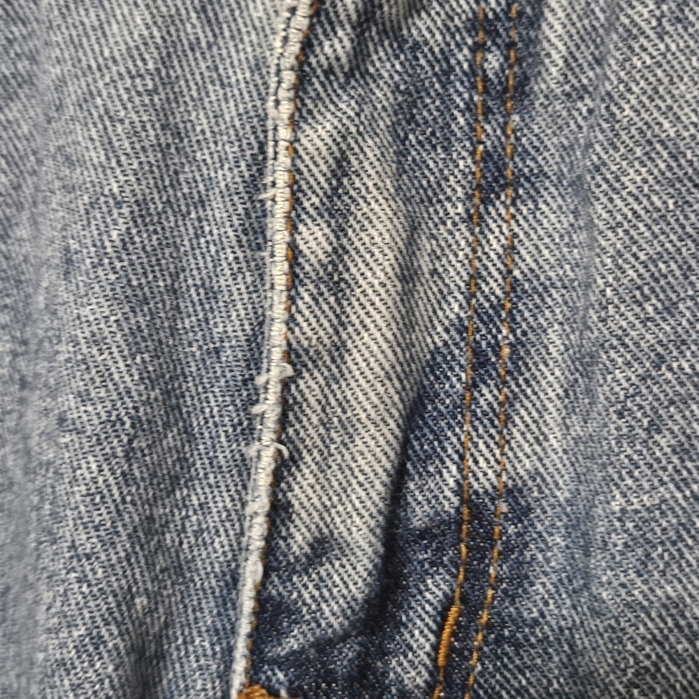 BILL BLASS HIGH RISE JEANS - Picture 12 of 16